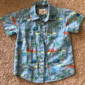 Children’s place shirt size 3t.